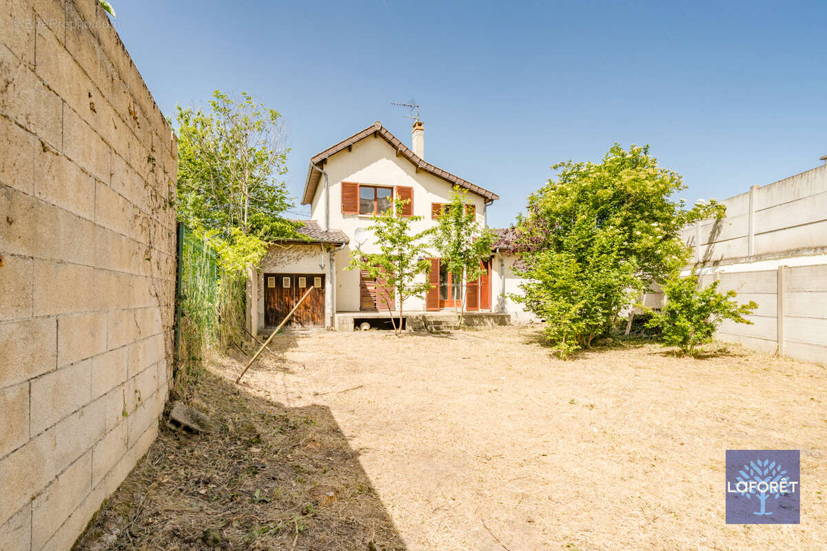 Maison à LIVRY-GARGAN