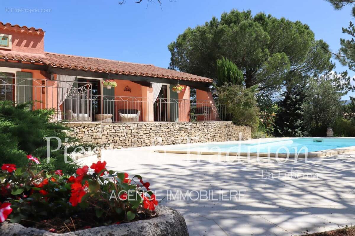 Maison à SAINT-SATURNIN-LES-APT