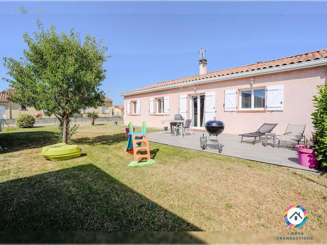 Maison à MAZERES