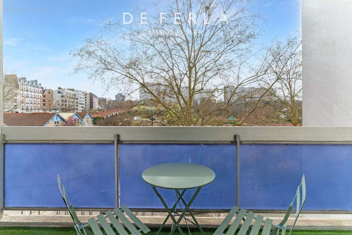 Appartement à PARIS-15E