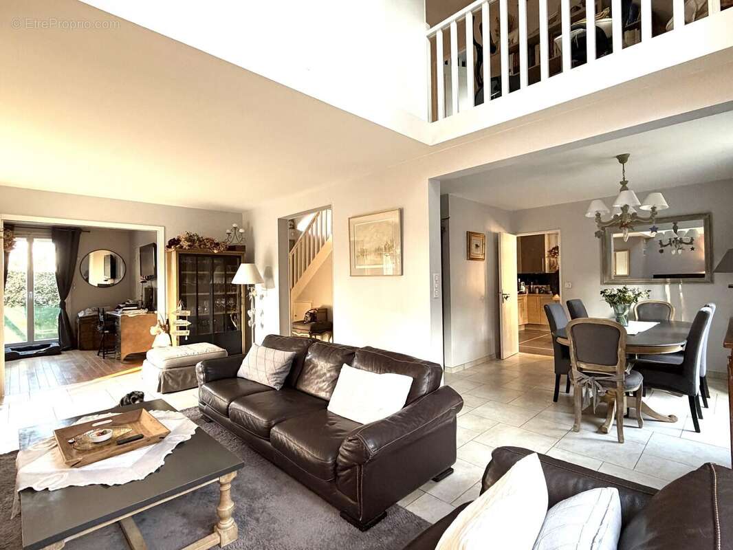 Maison à MONTLIGNON