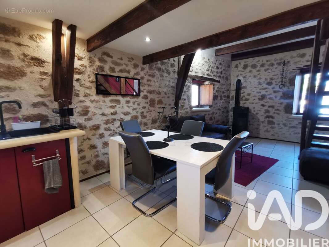 Photo 4 - Maison à LACAPELLE-MARIVAL