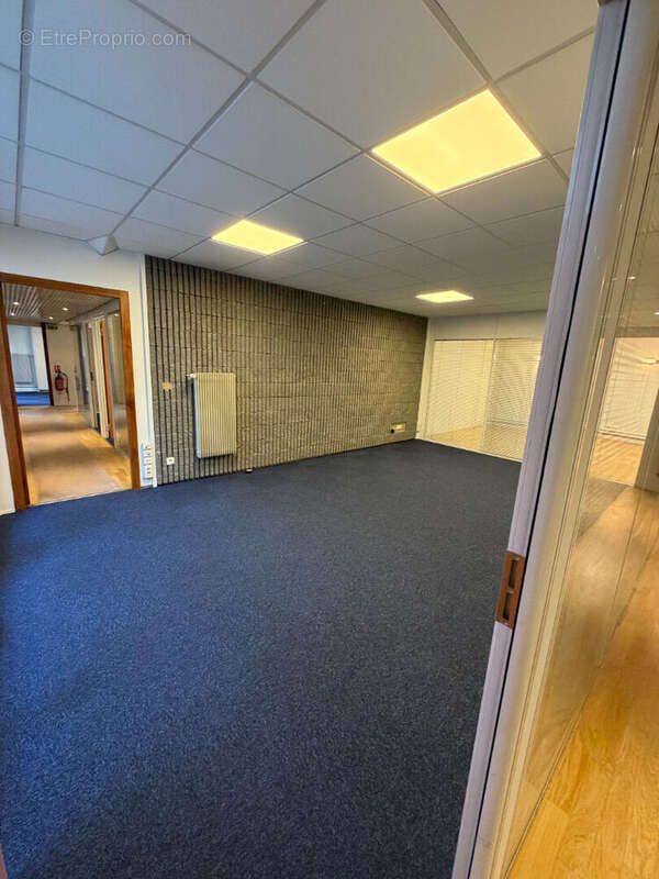 Commerce à PARIS-17E