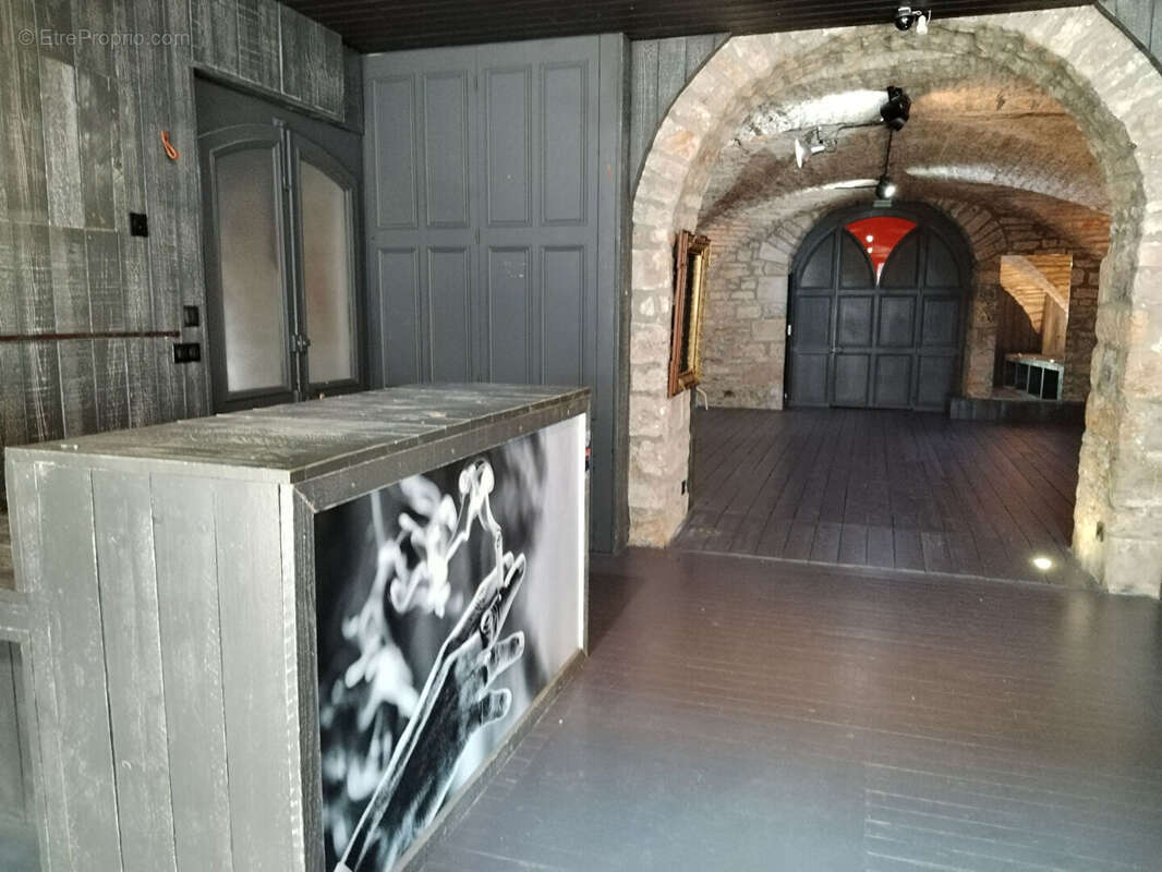 Commerce à SALINS-LES-BAINS