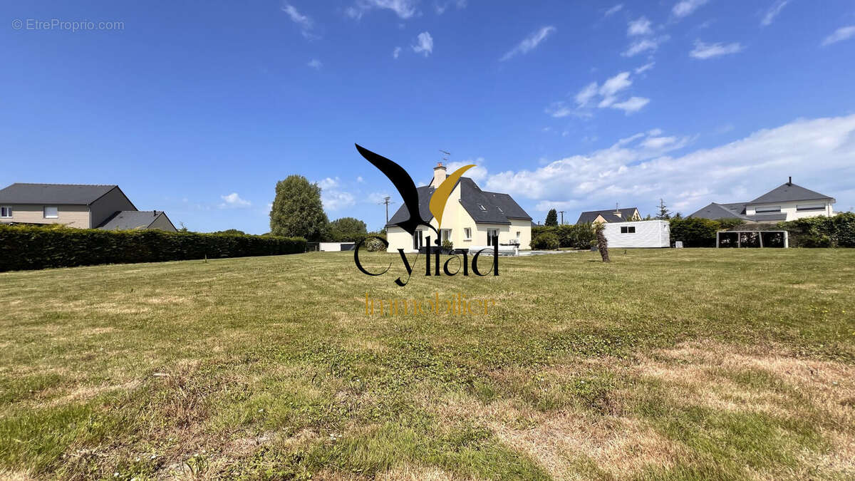 Maison à LE VIVIER-SUR-MER