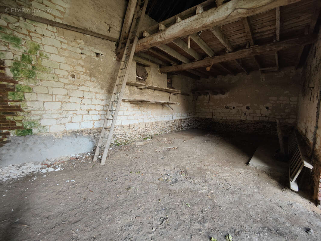 Maison à BUSSY-EN-OTHE