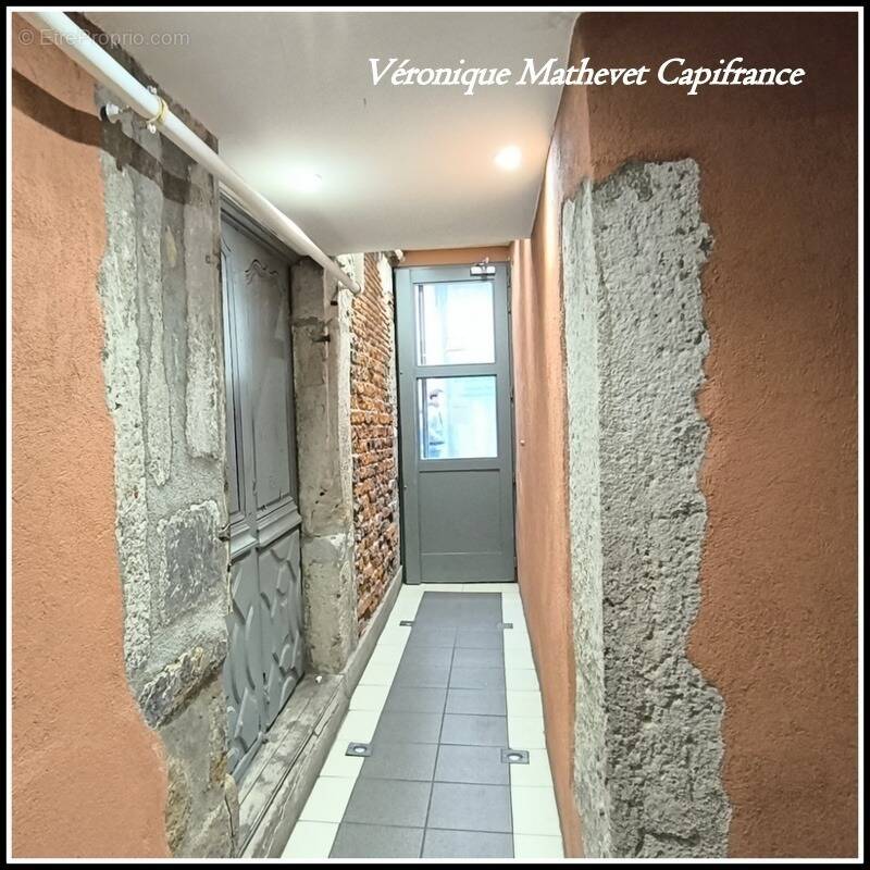 Appartement à SAINT-ETIENNE