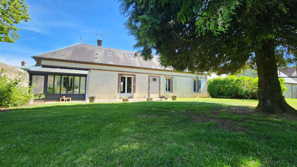 Maison à CHATEAUNEUF-EN-THYMERAIS