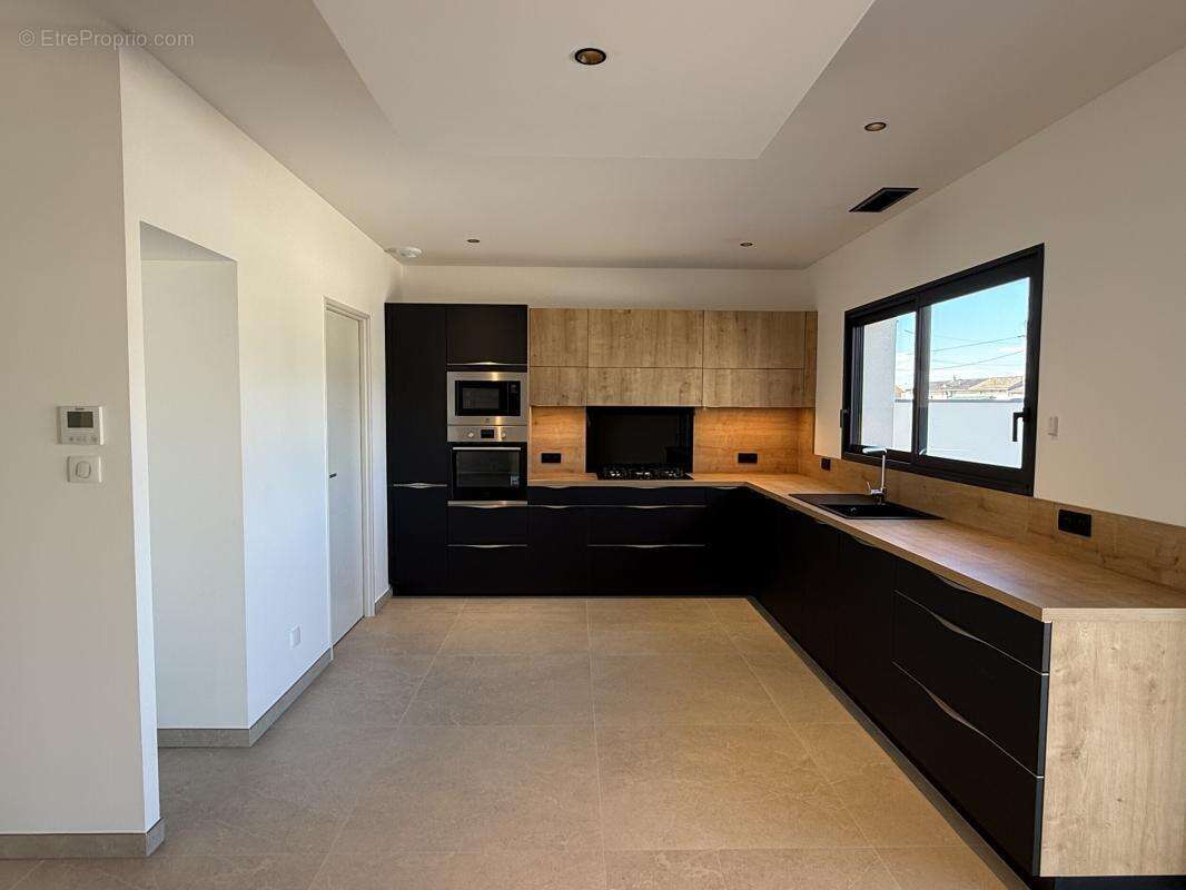 Maison à LA VILLE-DIEU-DU-TEMPLE