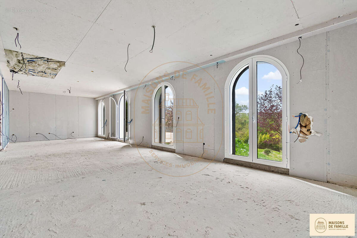 Maison à LA CELLE-SAINT-CLOUD