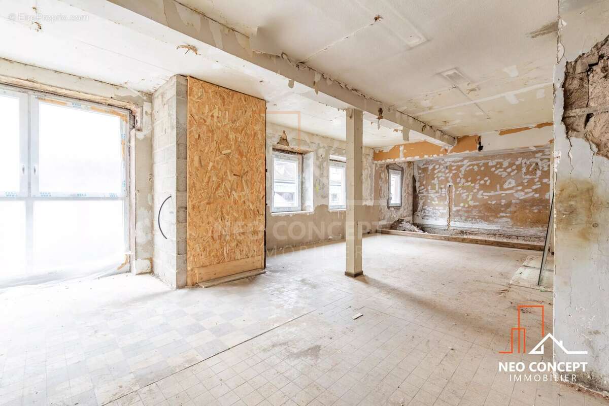 Appartement à NIEDERMODERN