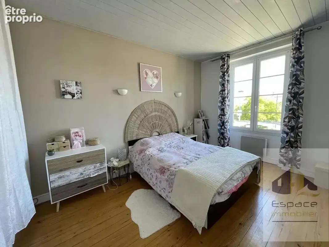 Maison centre bourg - photo 13
