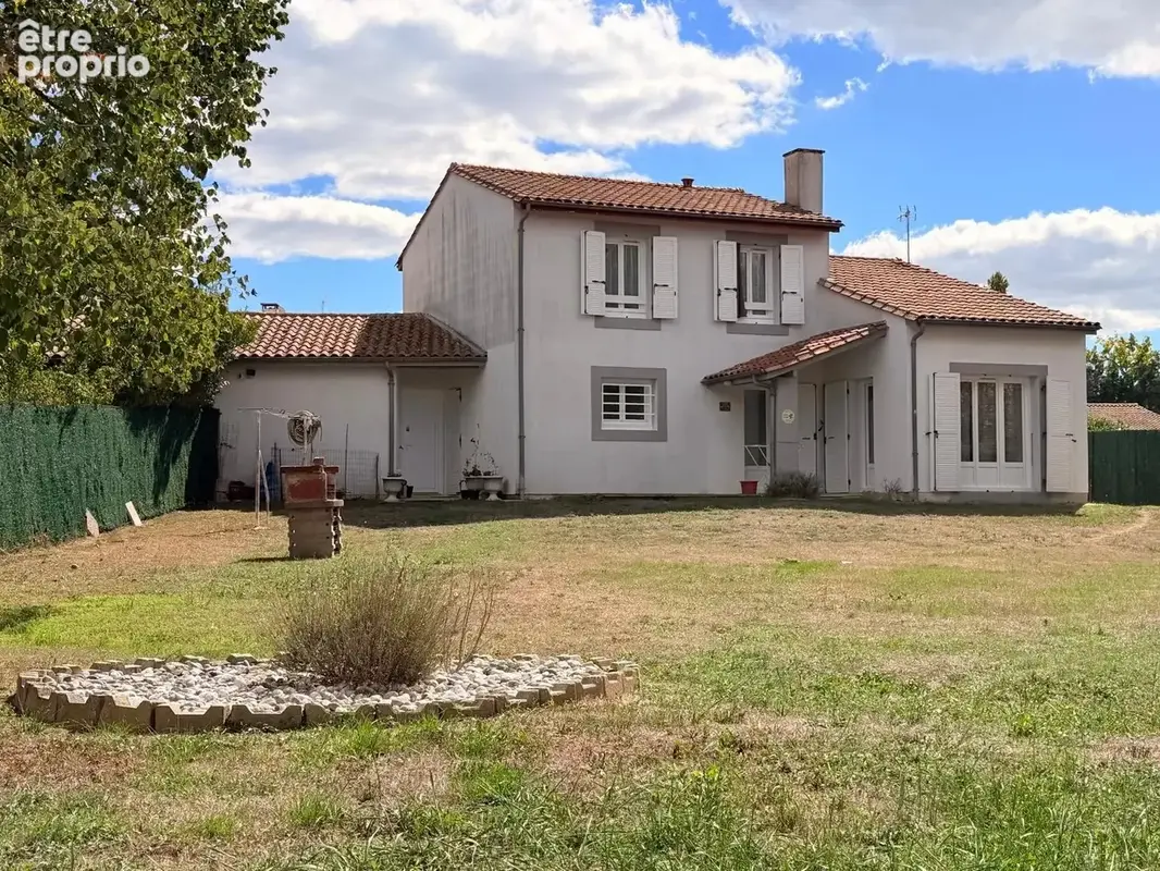 Maison familiale 100 m2 avec 3 chambres, garage et terrain - photo 1