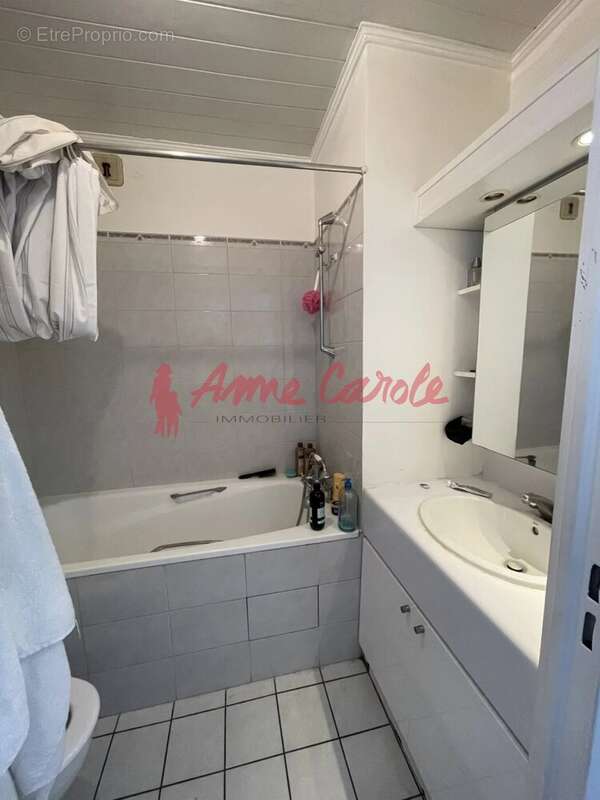 Appartement à PARIS-20E