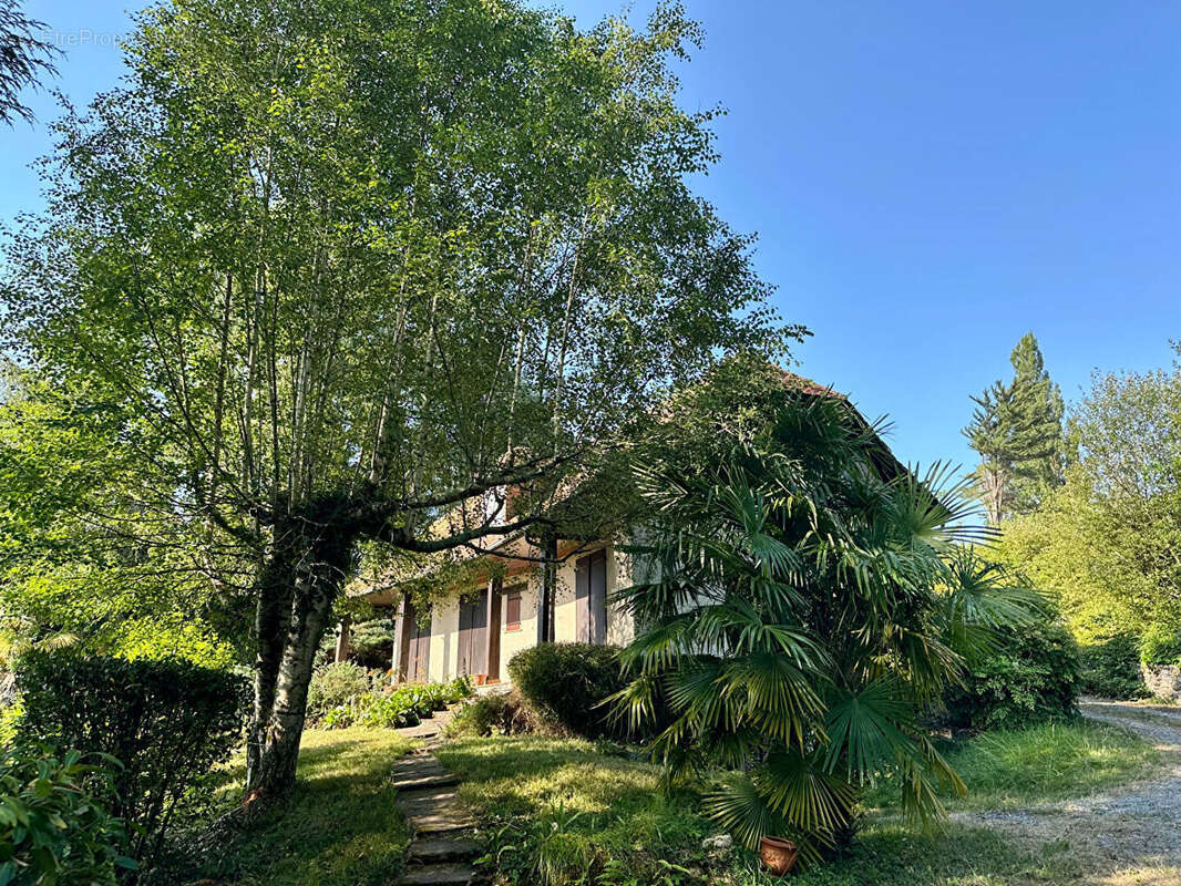 Maison à GELOS