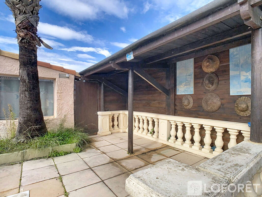 Maison à CHATEAUNEUF-LES-MARTIGUES