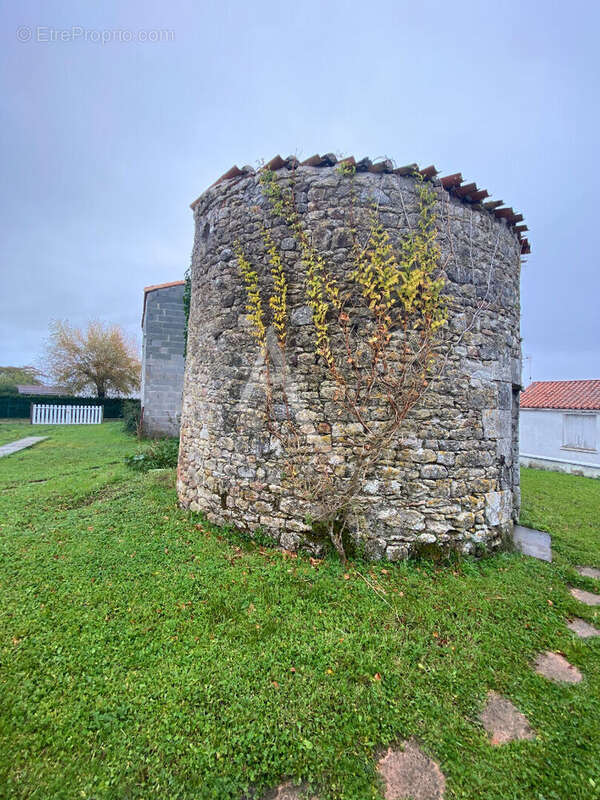 Maison à SAINT-MICHEL-EN-L&#039;HERM