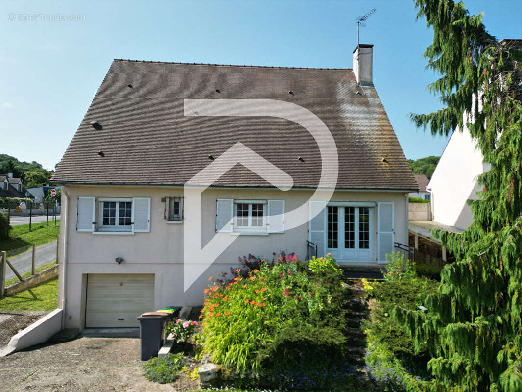 Maison à MEZIERES-SUR-SEINE