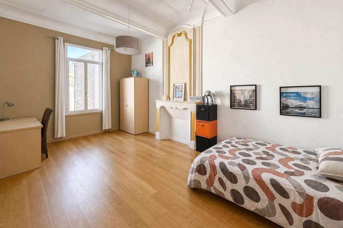 Appartement à LOUPIAN