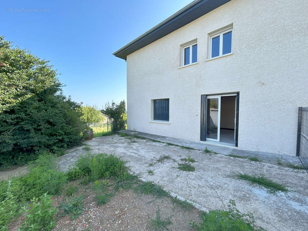 Appartement à VANDEINS