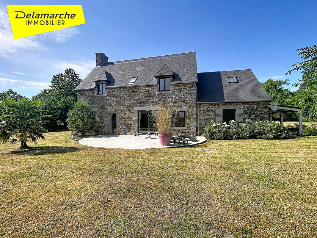 Maison à EQUILLY