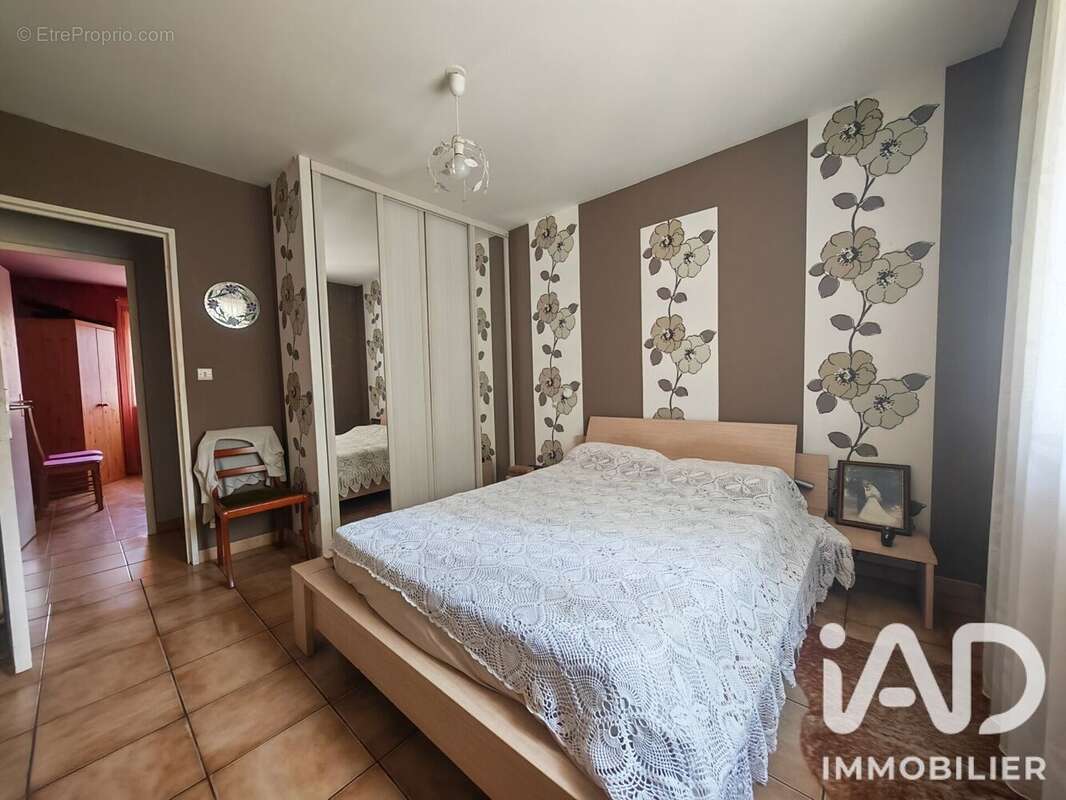 Maison 124 m² à Merignac  - photo 6