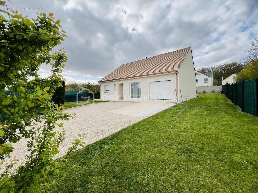 Maison à SAINT-GERMAIN-LES-ARPAJON