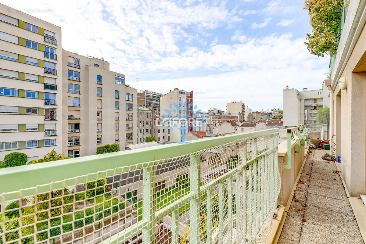 Appartement à PARIS-20E