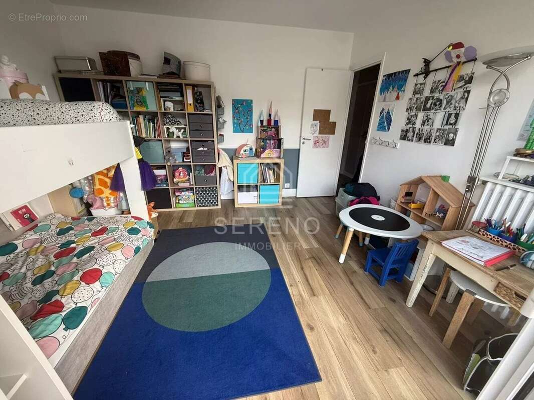 Appartement à FONTENAY-SOUS-BOIS