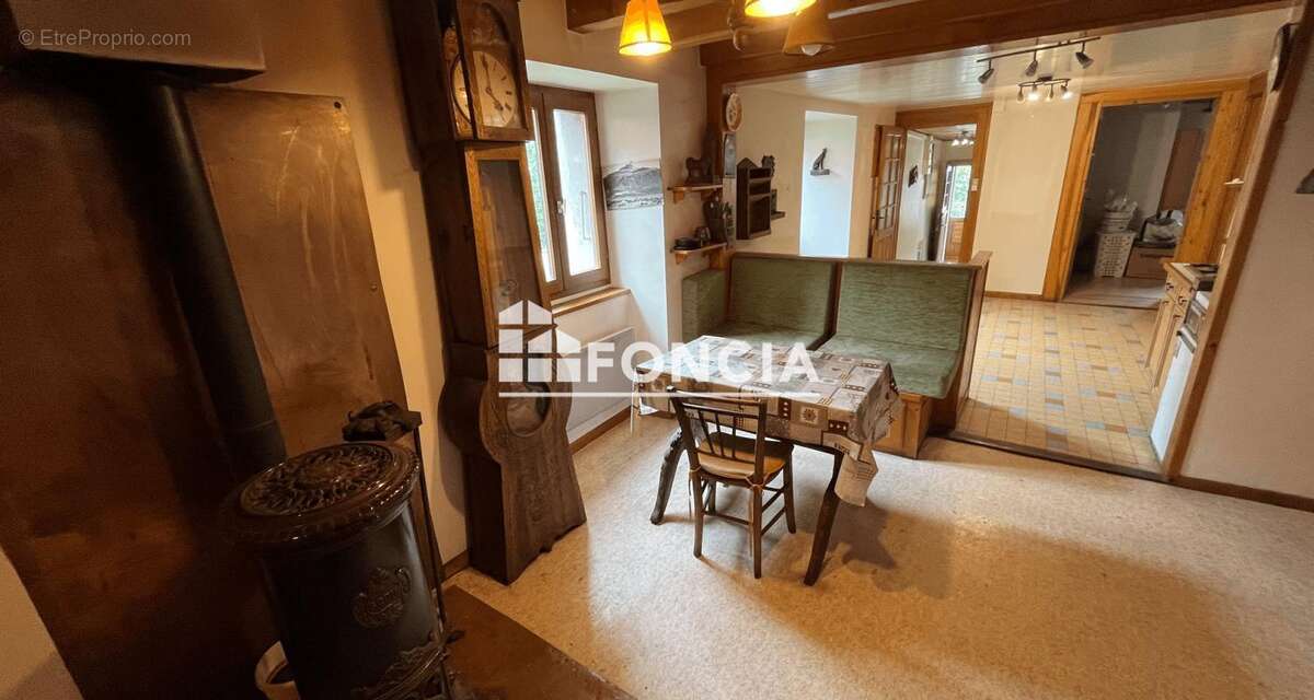 Maison à THOLLON-LES-MEMISES