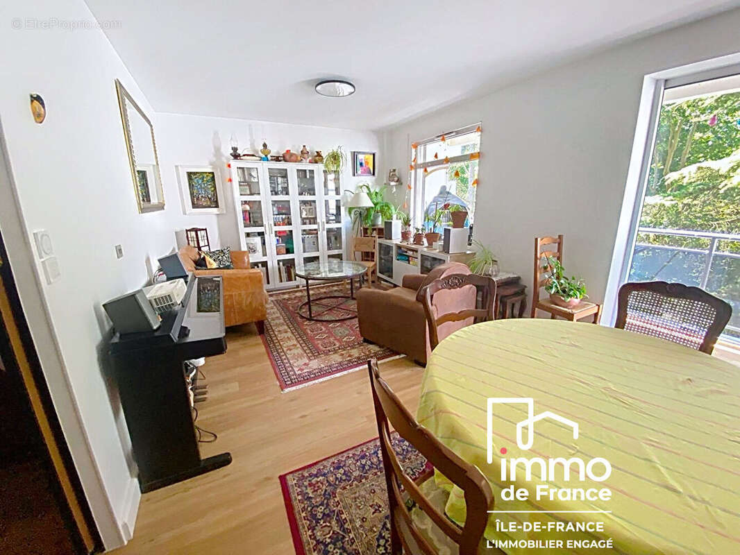 Grand T5 entièrement rénové 4 chambres  Vue parc ?Prix attractif - photo 3