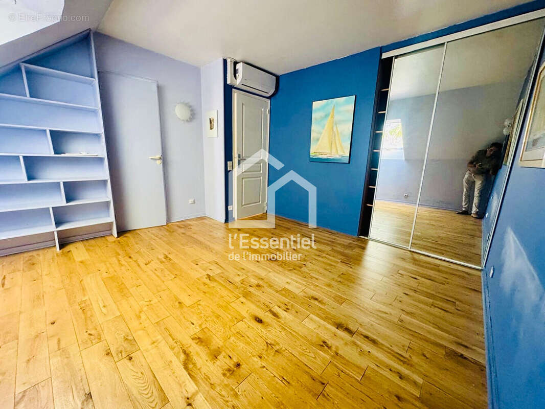 Maison à VERNEUIL-SUR-SEINE