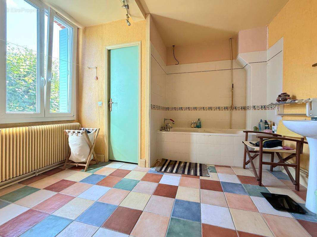 Maison à vendre à Chenôve, individuelle, dépendances, 4 chambres - photo 14