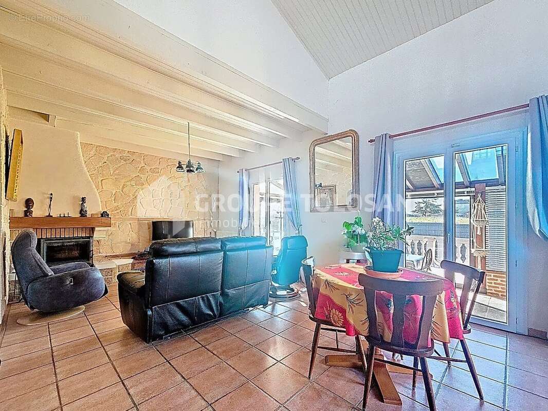 Maison à BELBERAUD