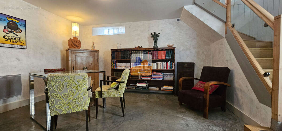 La montagne, en plein bourg, maison en pierre 4 chambres, terrain 345 m² - photo 2