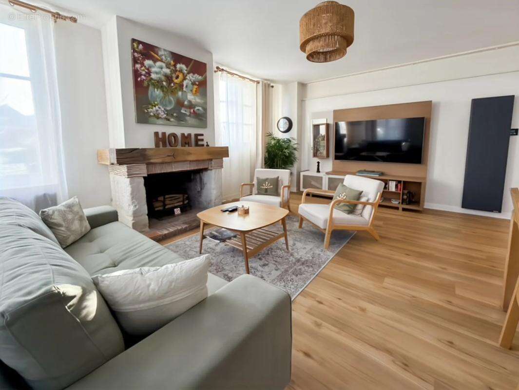 Appartement à EQUEMAUVILLE