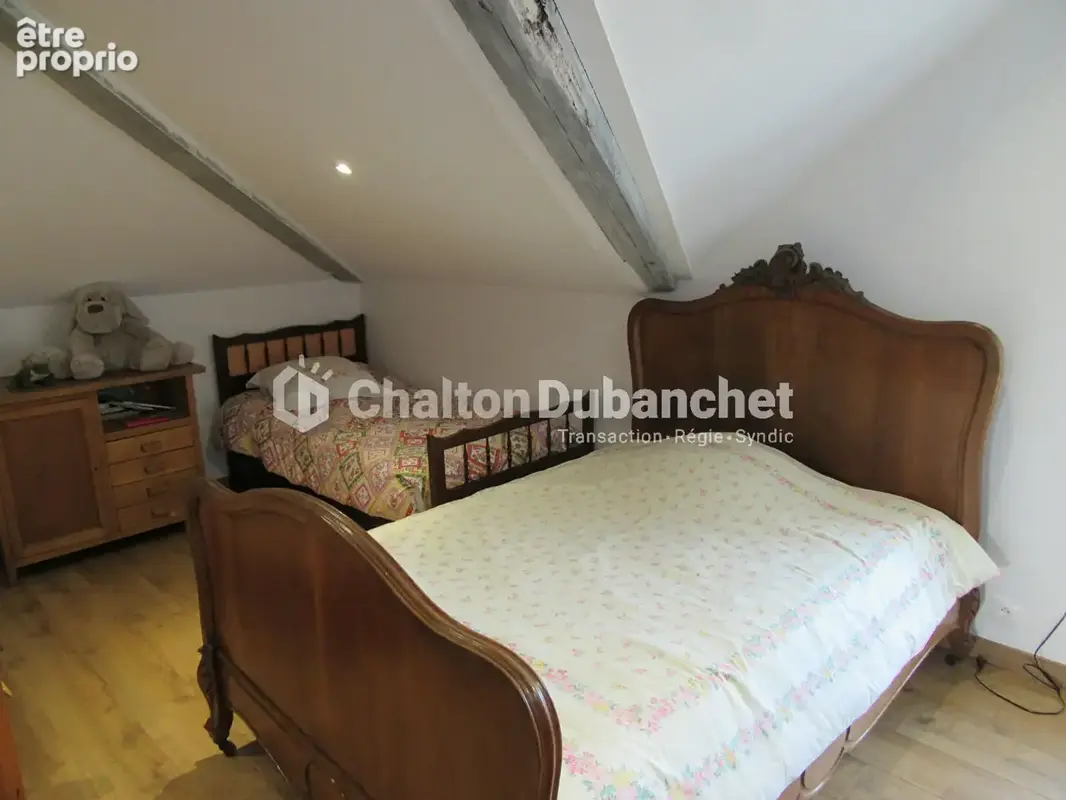 Maison Saint Jodard 8 pièce(s) 170 m2 - photo 8