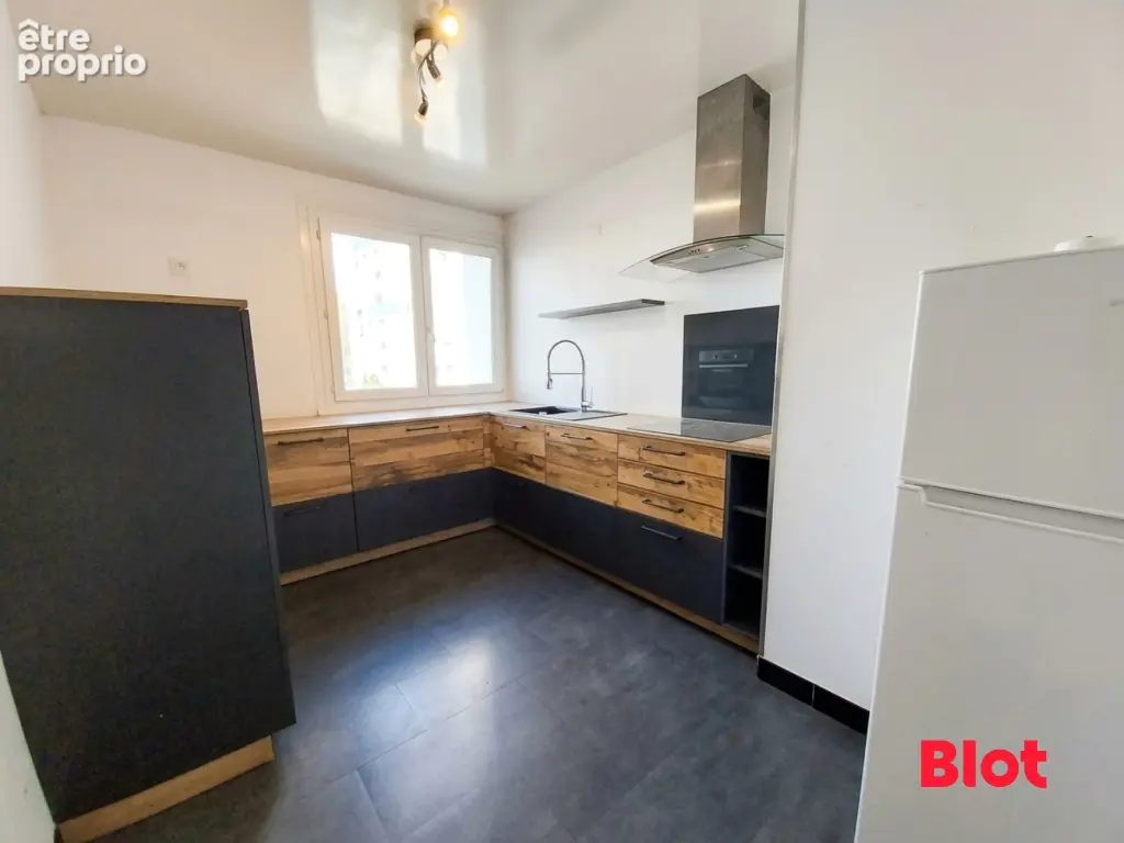 Appartement 4 pièces 81 m² à vendre à Brest (29200) - photo 3