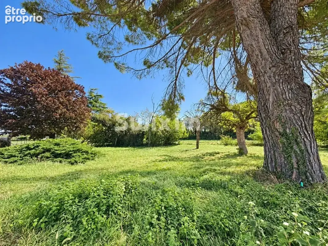 Terrain constructible plat et viabilisé en bordure - photo 4