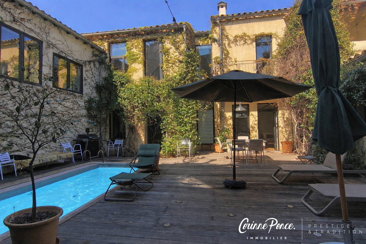 Maison à NIMES