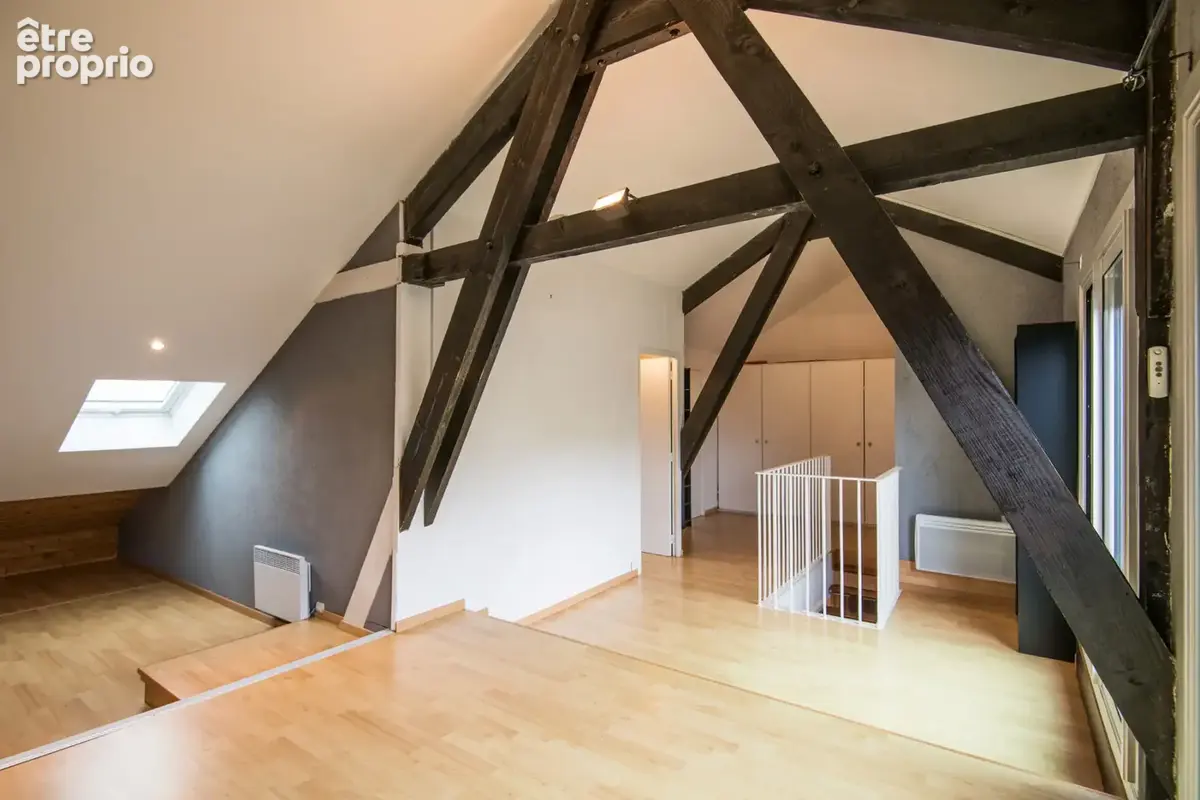 Rodez T4 Duplex avec terrasse et loggia - photo 6