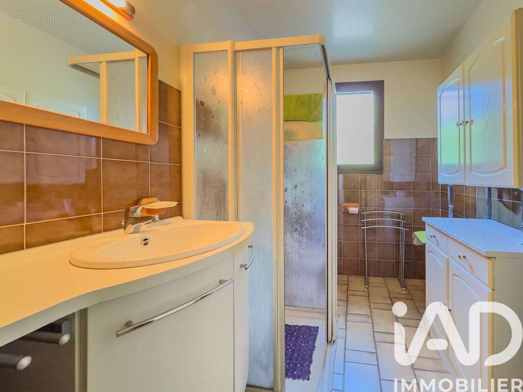 Maison 141 m² à Decazeville  - photo 7