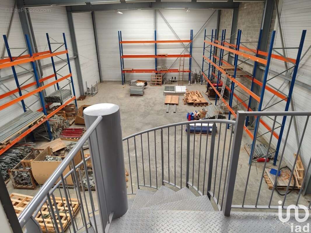 Photo 7 - Commerce à DESCARTES