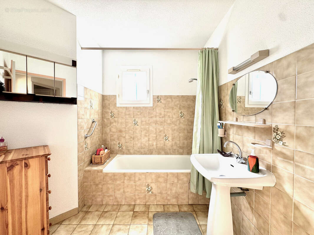 Appartement à VAISON-LA-ROMAINE