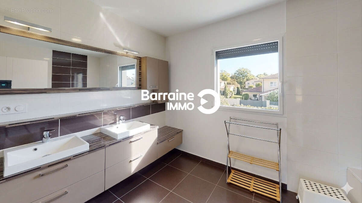 Maison à LOCMARIA-PLOUZANE