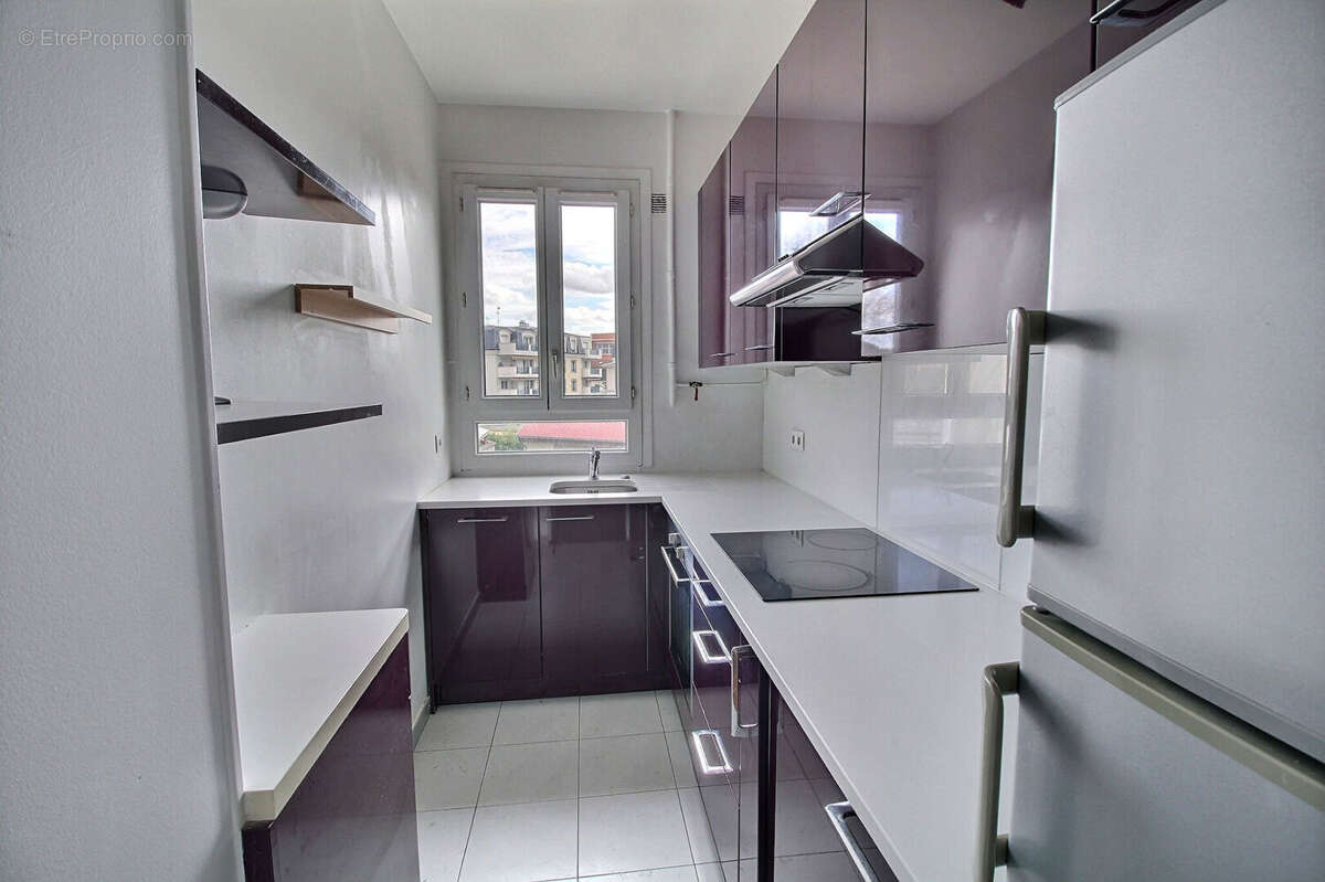 Appartement à LA GARENNE-COLOMBES