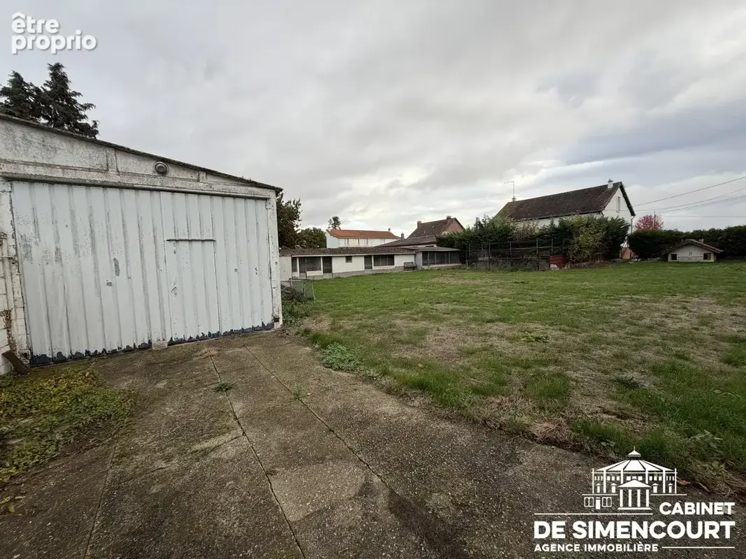 ESSERTAUX -  Maison individuelle avec jardin et nombreuses possibilités - photo 8