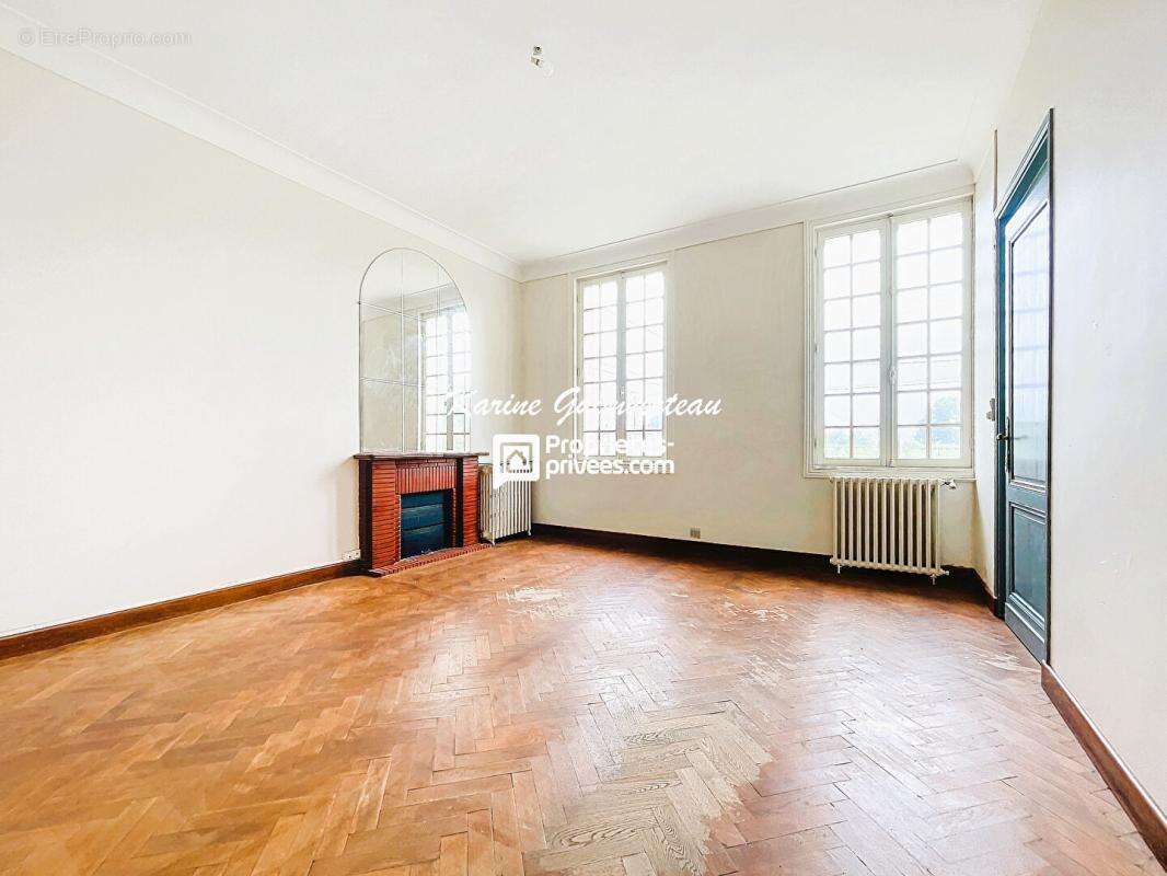 Maison à FRONSAC