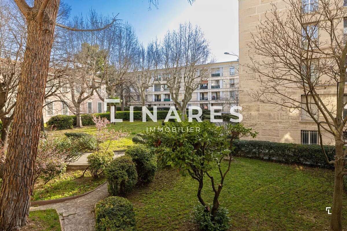Appartement à MARSEILLE-12E