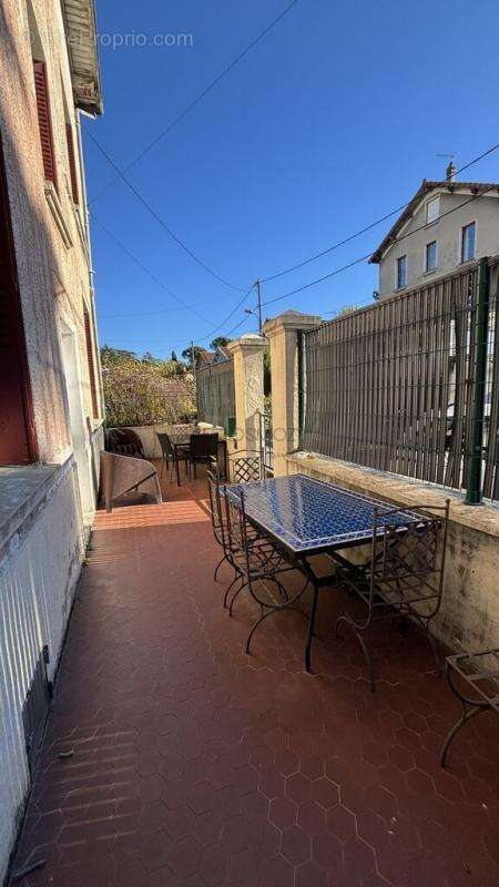 Maison avec jardin dans quartier recherché de Châteauvert -180 m - photo 7